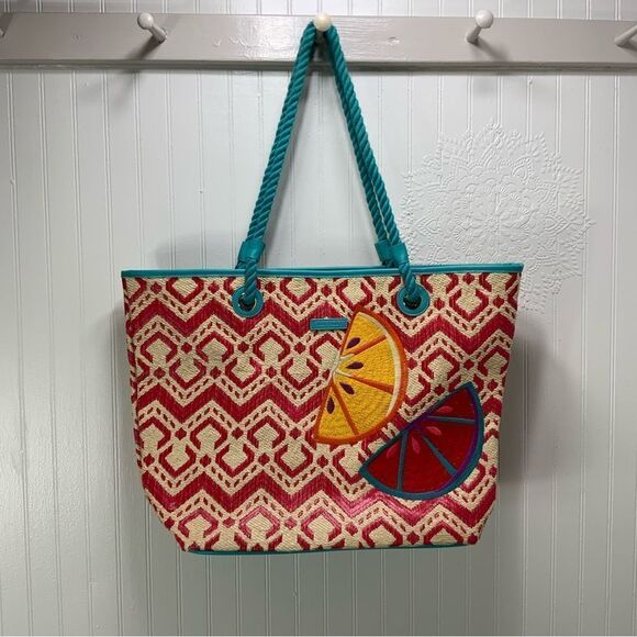 Vera Bradley Handbags - VERA BRADLEY Beach Tote